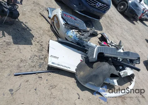 2018 GMC Sierra 1500 Denali z USA, uszkodzony, nr VIN 3GTU2PEJ3JG332999